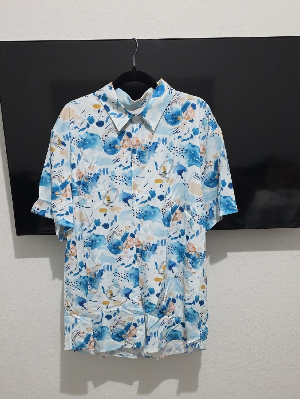 Men's Light Blue Floral Short-Sleeve Button-Down Shirt